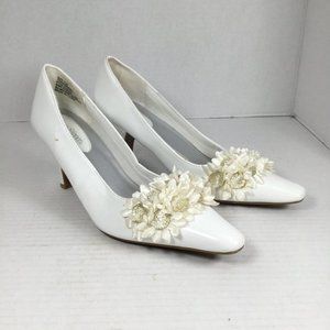 Sliver Slippers Floral Heels White Size 7